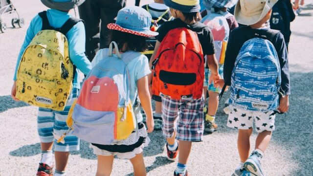 高校生の修学旅行で「持っていけばよかった」を防ぐ!後悔しない持ち物リストと便利アイテム完全ガイド